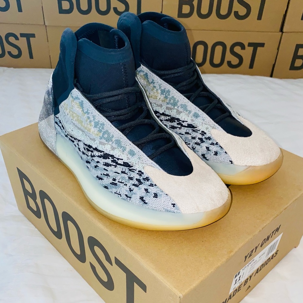Yeezy QNTM Sea Teals (M 11.5)